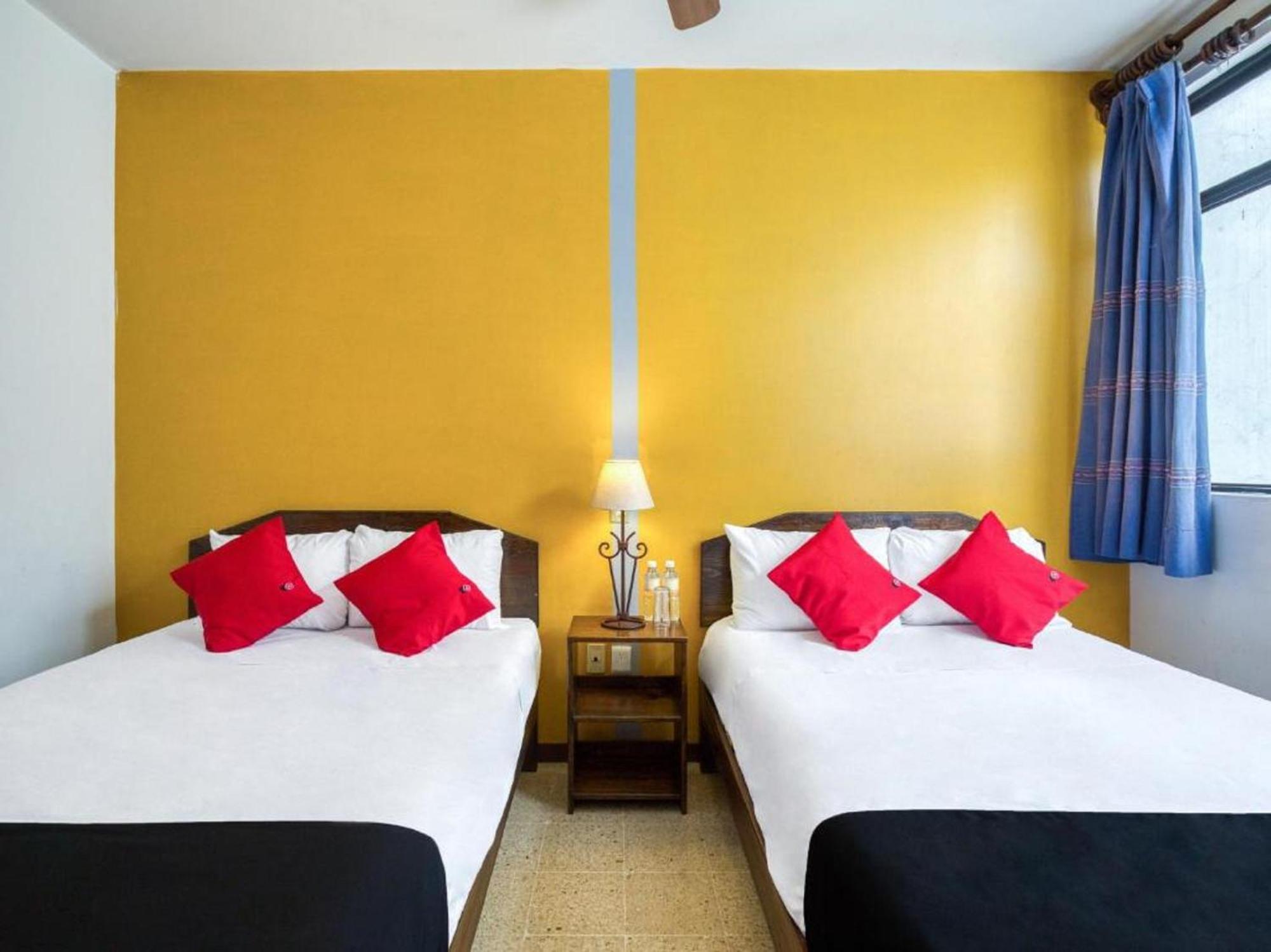 Capital O Parador Crespo Hotel, Oaxaca Bagian luar foto